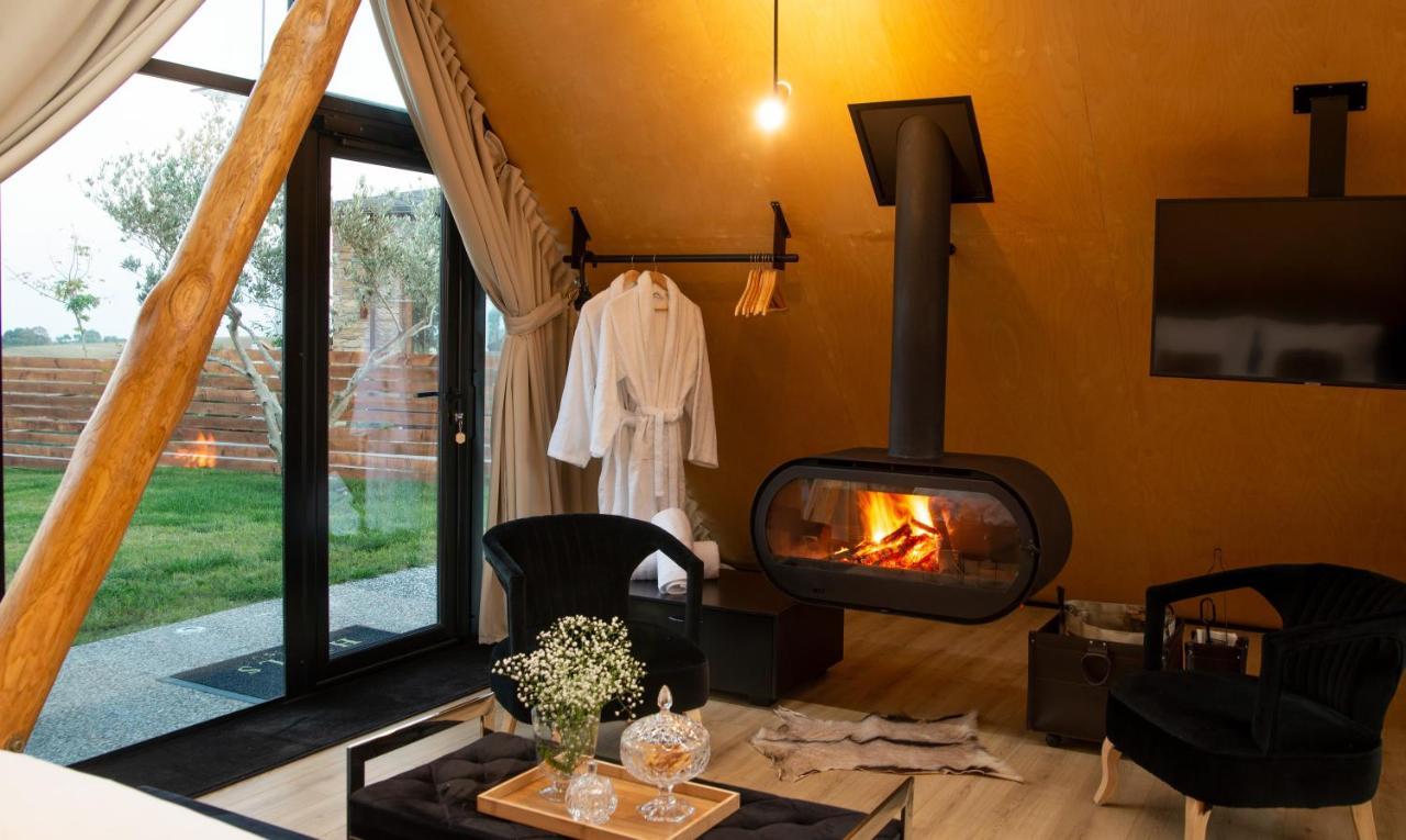 Hotel 3 Hills Boutique - The Ranch Experience à Trilofos Extérieur photo